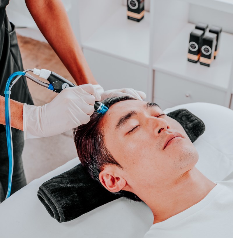 Scalp therapy session